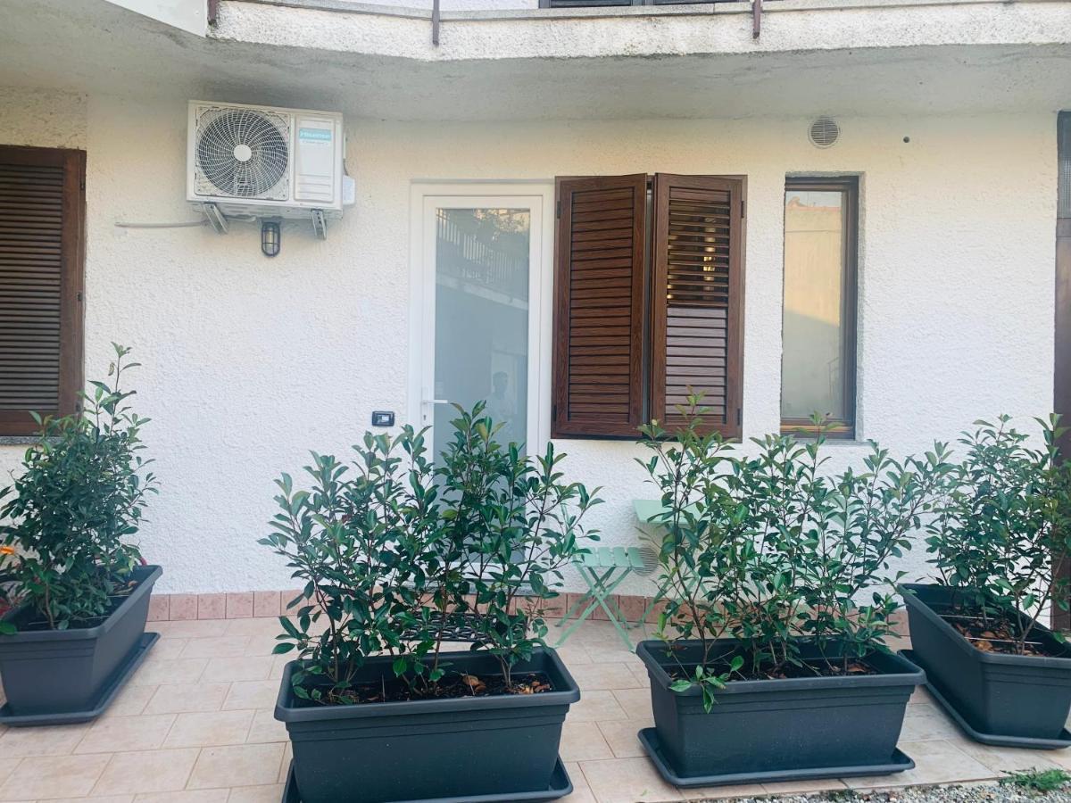 Appartement Il Cortiletto à Somma Lombardo Extérieur photo